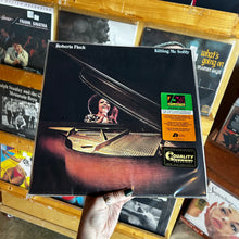 Load image into Gallery viewer, ROBERTA FLACK - KILLING ME SOFTLY (ANALOGUE PRODUCTIONS 2xLP)