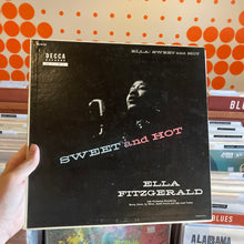 Load image into Gallery viewer, [USED] ELLA FITZGERALD - SWEET AND HOT (LP)
