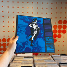Load image into Gallery viewer, [USED] GUNS 'N' ROSES - USE YOUR ILLUSION (DLX 12xLP + BLU-RAY BOX SET)
