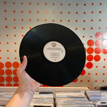 Load image into Gallery viewer, [USED] CAPTAIN BEEFHEART &amp; THE MAGIC BAND - SHINY BEAST [BAT CHAIN PULLER] (LP)
