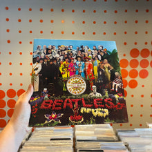 Load image into Gallery viewer, [USED] BEATLES - SGT. PEPPERS LONELY HEARTS CLUB BAND (2xLP)
