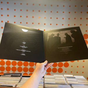 [USED] INTERPOL - TURN ON THE BRIGHT LIGHTS (2xLP)