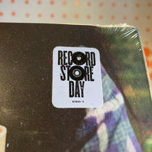 Load image into Gallery viewer, WAXAHATCHEE - &quot;MUCH ADO ABOUT NOTHING&quot; B/W &quot;MUD&quot; &amp; &quot;NEXT TO ME&quot; [RSD25] (7&quot;)
