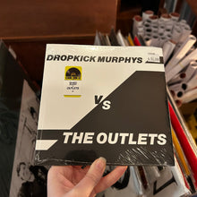Load image into Gallery viewer, DROPKICK MURPHYS / THE OUTLETS - KNOCK ME DOWN [RSD26] (7")
