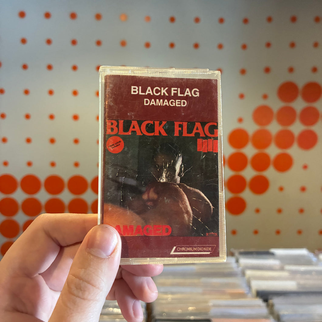 [USED] BLACK FLAG - DAMAGED (CASSETTE)
