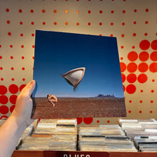 Load image into Gallery viewer, [USED] CRANBERRIES - BURY THE HATCHET (2xLP)
