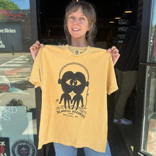 Load image into Gallery viewer, TWIN THOUSAND Hz T-SHIRT [MUSTARD w/ BLACK]
