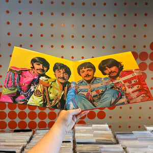 [USED] BEATLES - SGT. PEPPERS LONELY HEARTS CLUB BAND (2xLP)