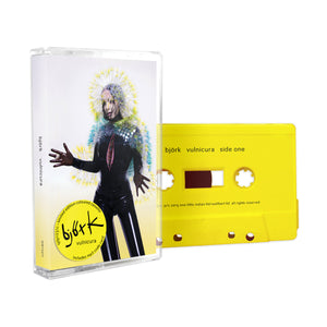 BJORK - VULNICURA (CASSETTE)