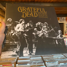 Load image into Gallery viewer, GRATEFUL DEAD - NEW JERSEY BROADCAST 1977 VOLUME ONE (2xLP)
