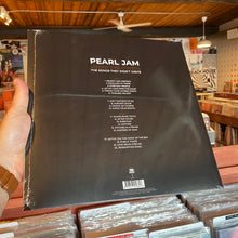 Load image into Gallery viewer, PEARL JAM - UNDER THE COVERS: THE SONGS THEY DIDN&#39;T WRITE (2xLP)
